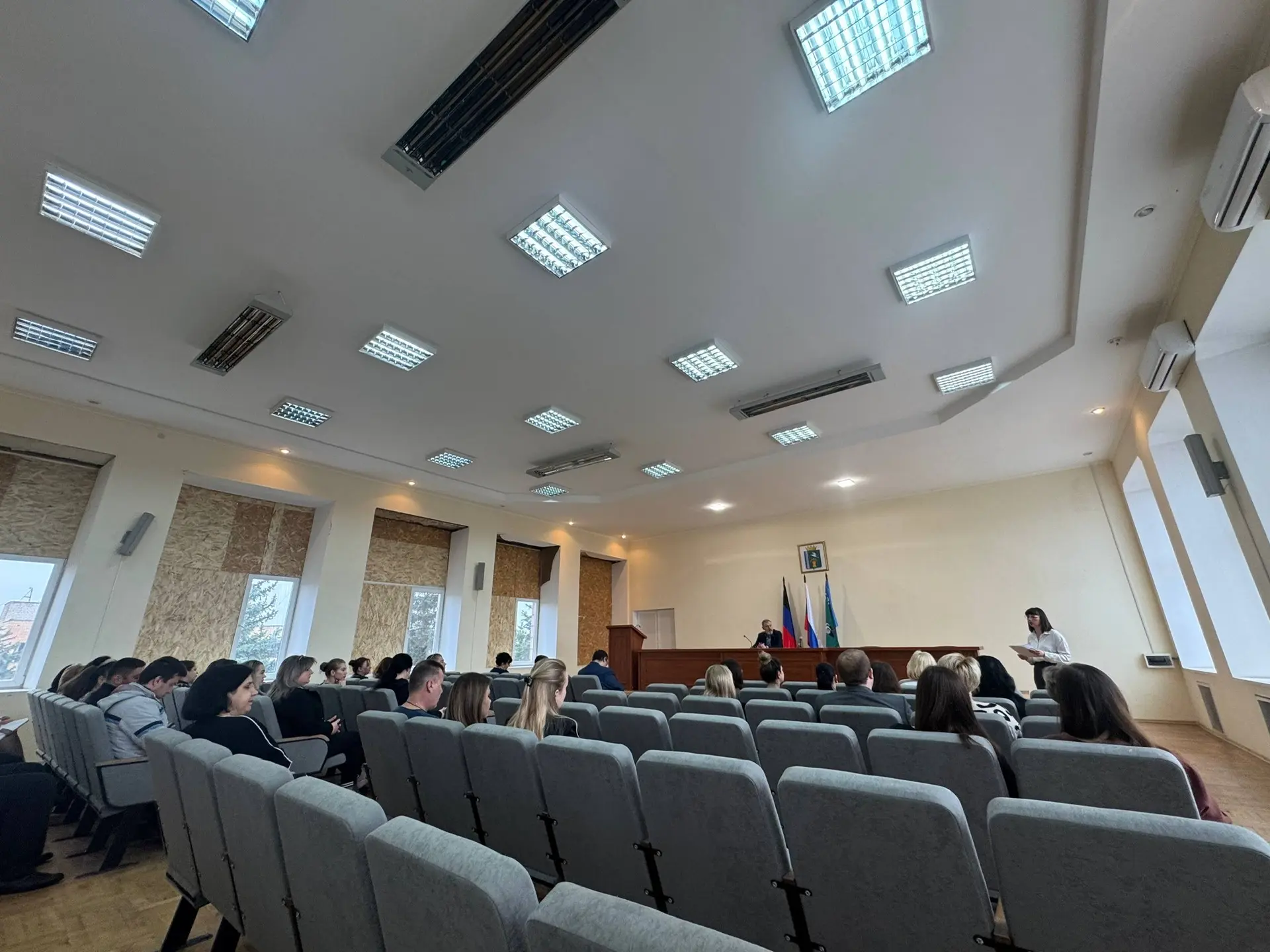 В администрации Мангушского муниципального округа прошло аппаратное совещание.