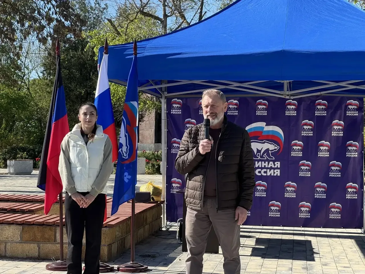 Яркий праздник труда и спорта: в Мангушском округе прошел субботник.
